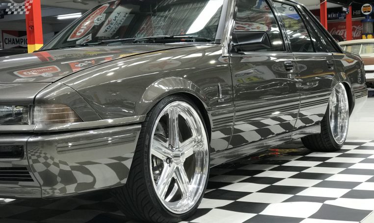 Holden VL Commodore Calais Turbo | Muscle Car Warehouse