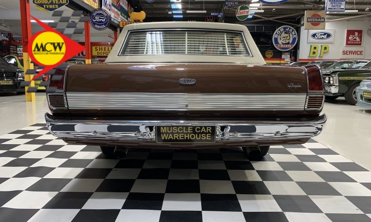 1969 Chrysler VF Valiant VIP Sedan | Muscle Car Warehouse