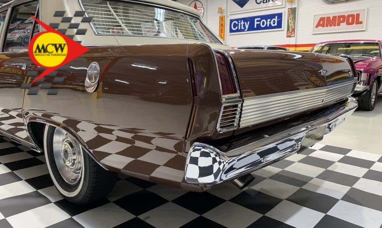 1969 Chrysler VF Valiant VIP Sedan | Muscle Car Warehouse