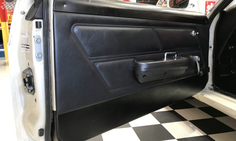 Ford Mustang Boss 302 Door | Muscle Care Warehouse