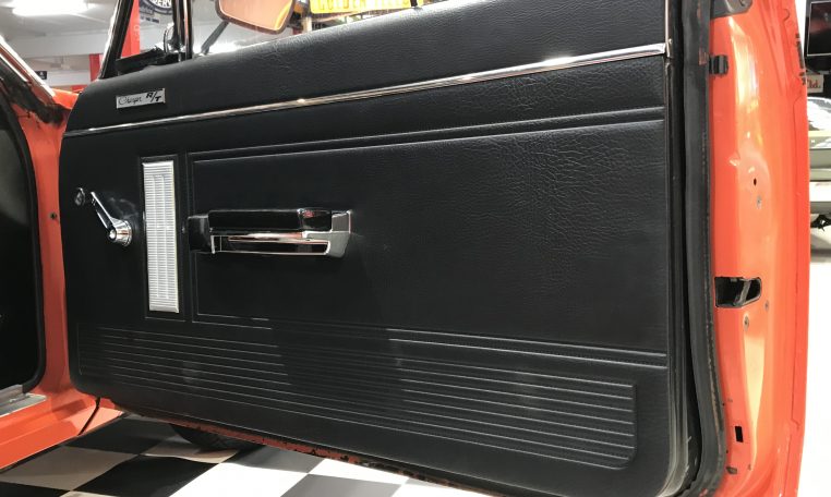 1971 Valiant RT/Charger Door | Muscle Car Warehouse