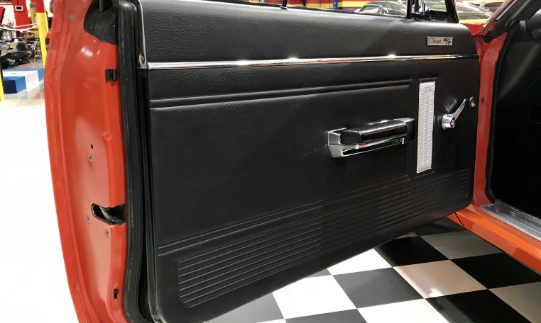 1971 Valiant RT/Charger Door | Muscle Car Warehouse