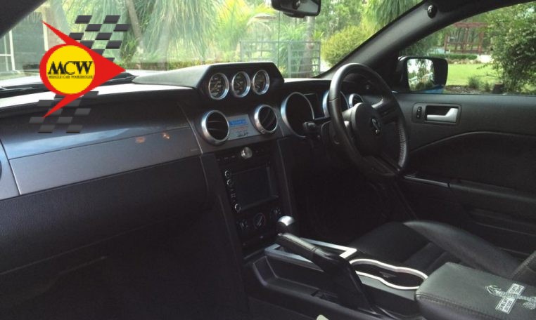 2007 Ford GT 500 Shelby Interior | Muscle Car Warehouse