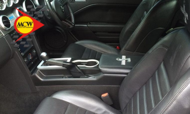 2007 Ford GT 500 Shelby Interior | Muscle Car Warehouse