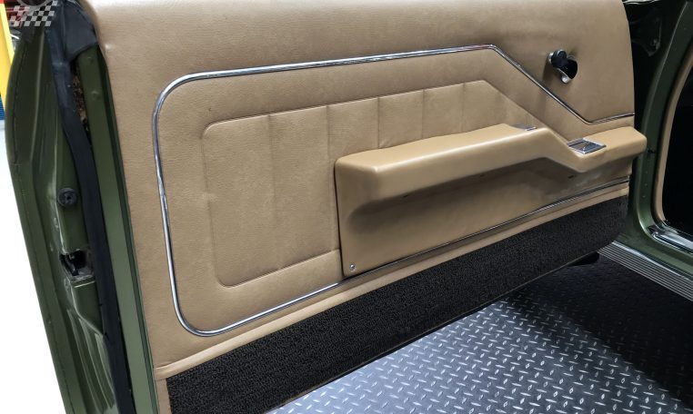 Holden HQ Monaro LS Interior | Muscle Car Warehouse