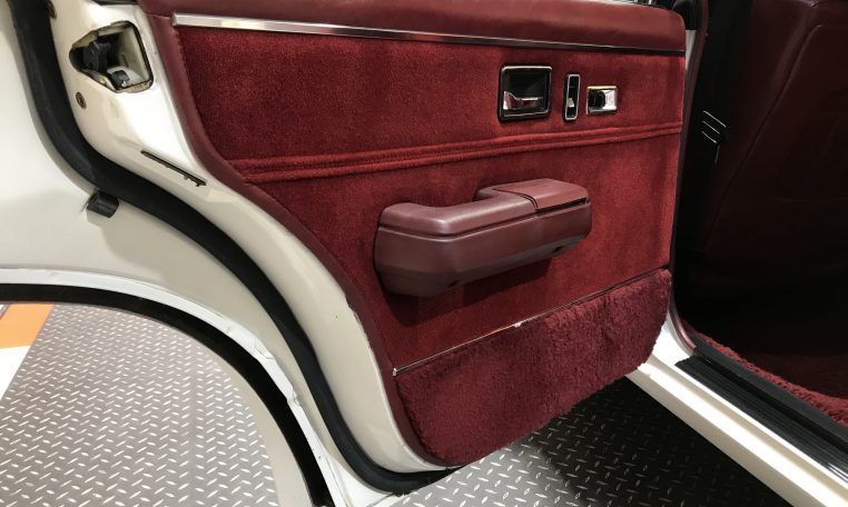 Holden Commodore VC HDT Interior | Muscle Car Warehouse