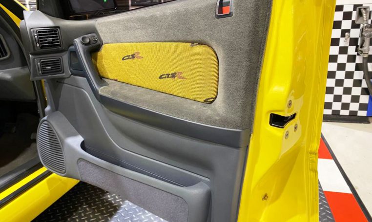 HSV Commodore VS GTS-R Interior | Muscle Car Warehouse